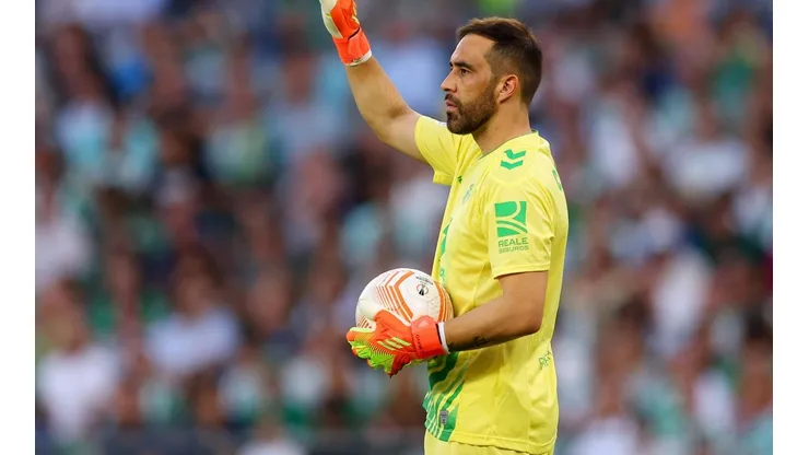Claudio Bravo y el Real Betis ya están en octavos de final tras vencer al Ludogorets y asegurar el liderato