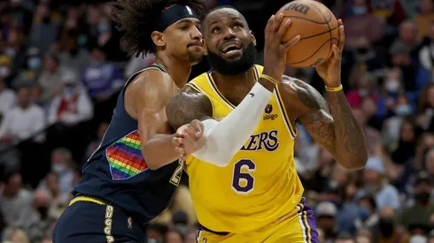 Los Lakers buscan su primera victoria en la temporada ante Denver Nuggets.