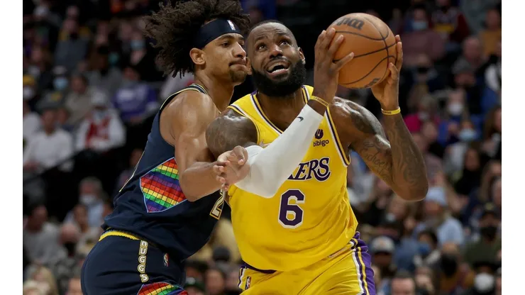 Los Lakers buscan su primera victoria en la temporada ante Denver Nuggets.