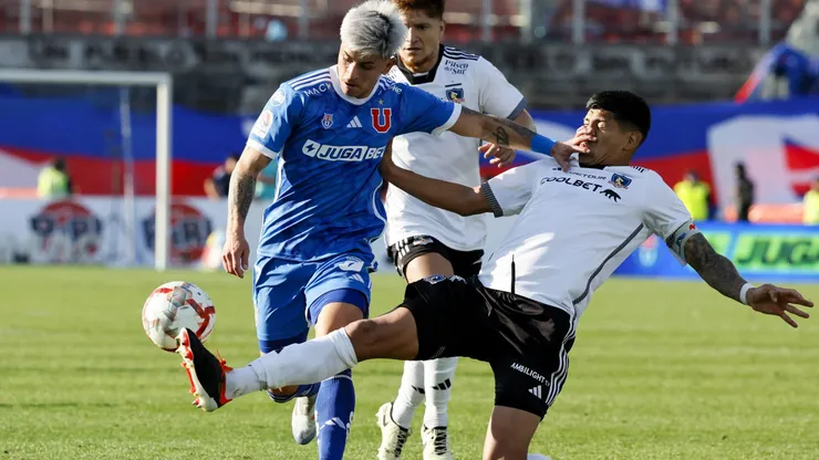 Maximiliano Guerrero en el Superclásico ante Colo Colo.