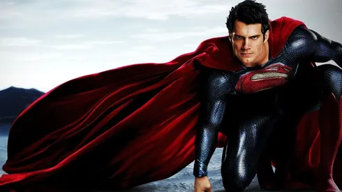 Henry Cavill como Superman.