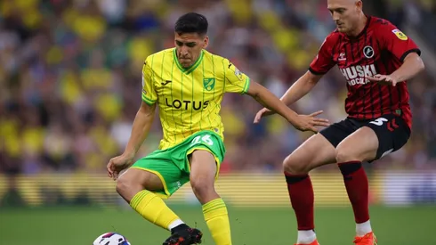 Marcelino Núñez suma 13 partidos disputados por el Norwich City en la Championship, que tiene a los Canarios en el 6° lugar.