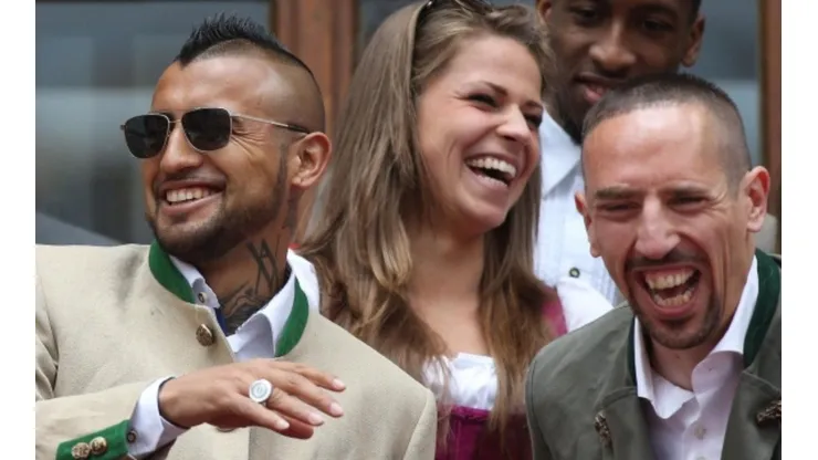 Arturo Vidal compartiendo con Ribéry cuando jugaban en Alemania.