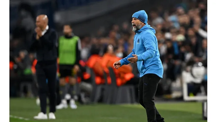 Jorge Sampaoli en acción en la semifinal de vuelta de la UEFA Conference League, que el Feyenoord de Holanda le ganó al Olympique de Marsella.