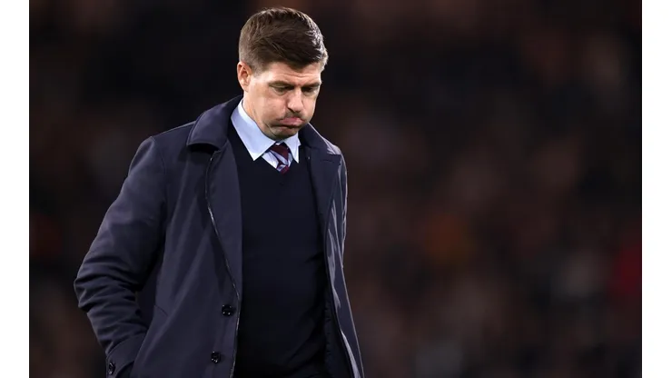 Steven Gerrard fue despedido en el Aston Villa
