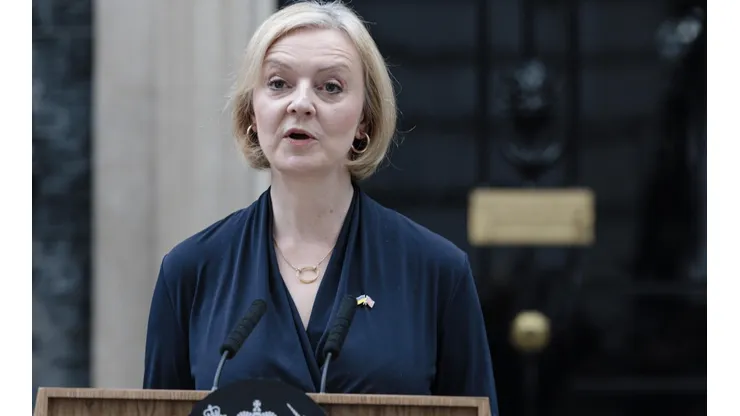 Liz Truss dimite como Primera Ministra del Reino Unido.