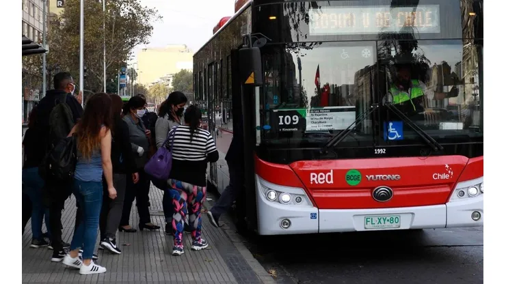 Anuncian alza del pasaje en Transporte Público