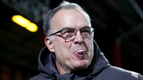 Bielsa le saca la lengua a River debido a su amor por Newell's