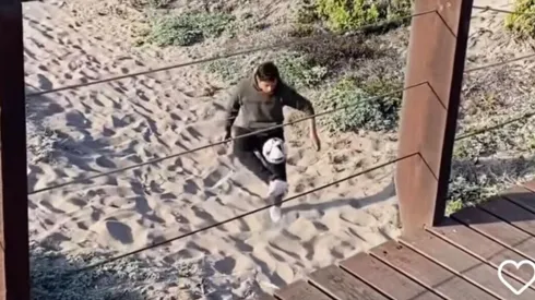 Mati Fernández sigue dominando el balón como en los viejos tiempos.