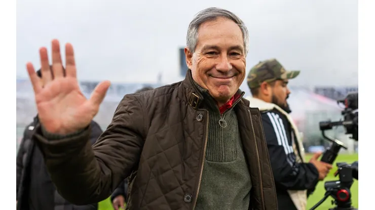 Ariel Holan llegó a mitad de temporada a Universidad Católica.
