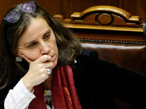 Oposición busca acusación constitucional a Canciller