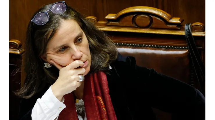 Oposición busca acusación constitucional a Canciller