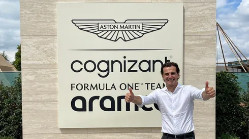 El expliloto español Pedro de la Rosa en su última visita a Aston Martin en el pasado mes de agosto.