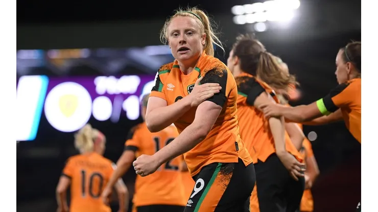 Irlanda celebra su clasificación al Mundial Fem con brutal polémica