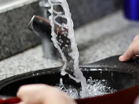 ¿Se suspenderán las clases esta semana por el corte de agua en Santiago?