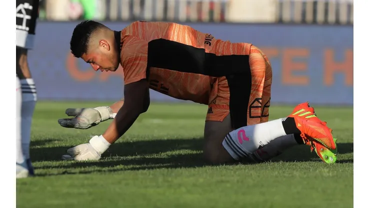 Brayan Cortés sufrió una fractura pero postergó la cirugía para estar con Colo Colo