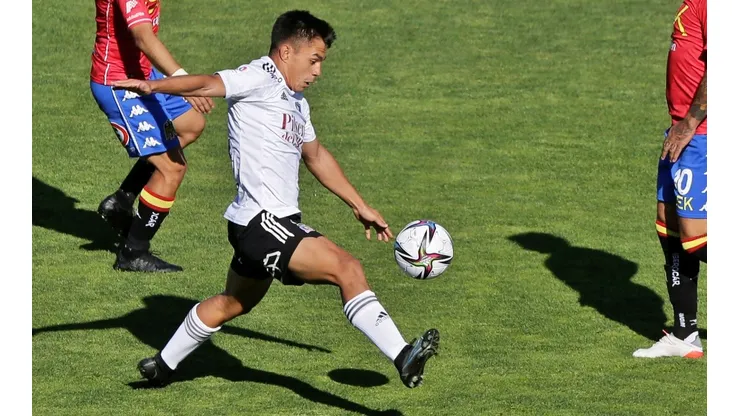 Vicente Pizarro es el jugador Sub 21 que más minutos suma en Colo Colo esta temporada