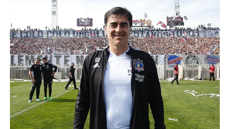 Quinteros se metió en el corazón de la hinchada de Colo Colo