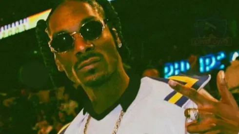 El rapero publicó en su Instagram la foto donde le pusieron la camiseta de Colo Colo.