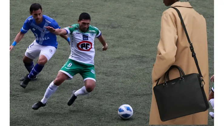 El hombre del maletín suele pasearse por las canchas del fútbol chileno en época de definiciones