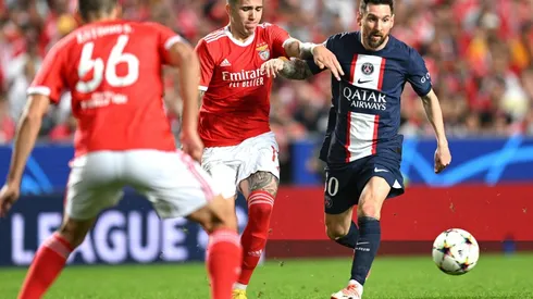 Messi tuvo que ser reemplazado por molestias físicas en el empate del PSG con Benfica por Champions.