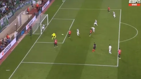 CR7 tuvo varias oportunidades de marcar que no pudo concretar, pero una fue sencillamente increíble.