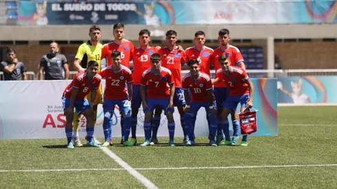 La selección chilena comenzó con un gran triunfo ante Argentina.