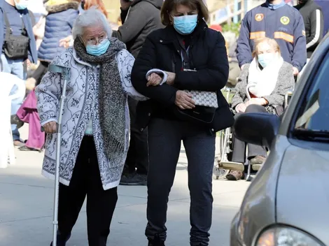 ¿Quiénes pueden ser beneficiarios del Bono Cuidado Adulto Mayor?