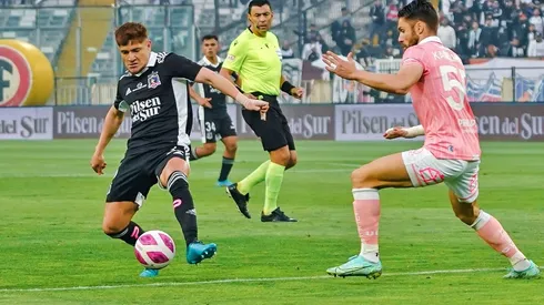 Roberto Tobar tuvo un aplaudido arbitraje en el clásico entre Colo Colo y Unversidad Católica en el estadio Monumental