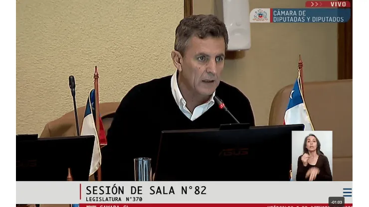 Gonzalo de la Carrera volvió a protagonizar un escándalo.