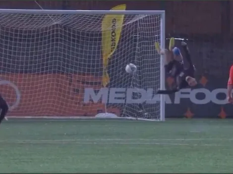 ¡Tremendo! Golazo de penal con acrobacia digna del Cirque du Soleil