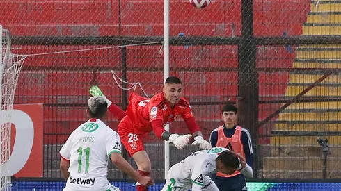 Campos cometió un penal que fue advertido por el VAR