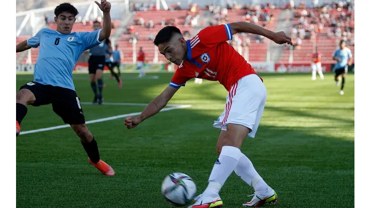 Joan Cruz es uno de los juveniles de la Roja de Patricio Ormazábal