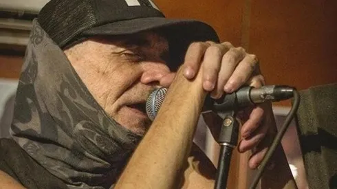 Mario Carneyro, más conocido como Pogo, el carismático líder de Los Peores de Chile.