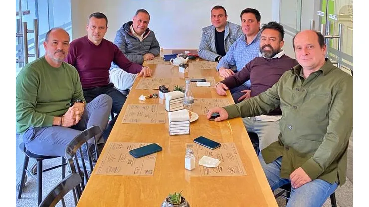 Una veintena de representantes se han agrupado al Gremio de Agentes del Fútbol Chileno en sus primeros meses de operación