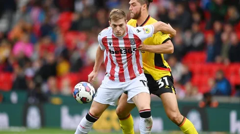 Sierralta fue titular y jugó todo el partido en goleada del Watford a domicilio al Stoke City.