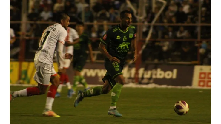 Magallanes recuperó la punta del torneo de Primera B