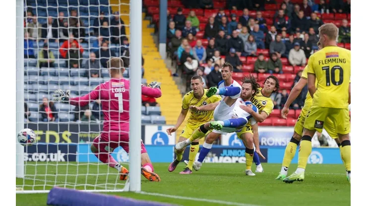 Brereton llegó a su quinto gol con el Blackburn Rovers en Championship.