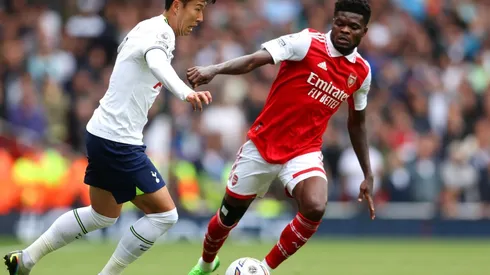 Arsenal seguirá siendo líder, pase lo que pase, por una jornada más.