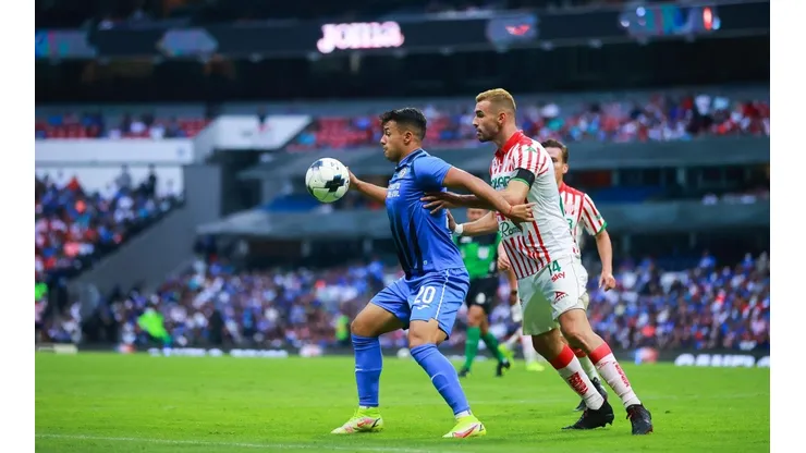 Morales no la pasa bien en Cruz Azul
