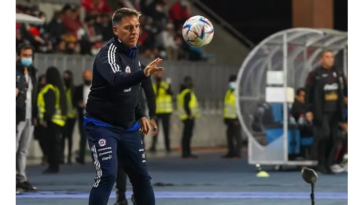 Eduardo Berizzo no logra convencer a los hinchas tras la gira por Europa