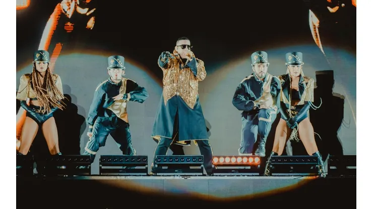 Daddy Yankee sobre el escenario en Santiago de Chile.