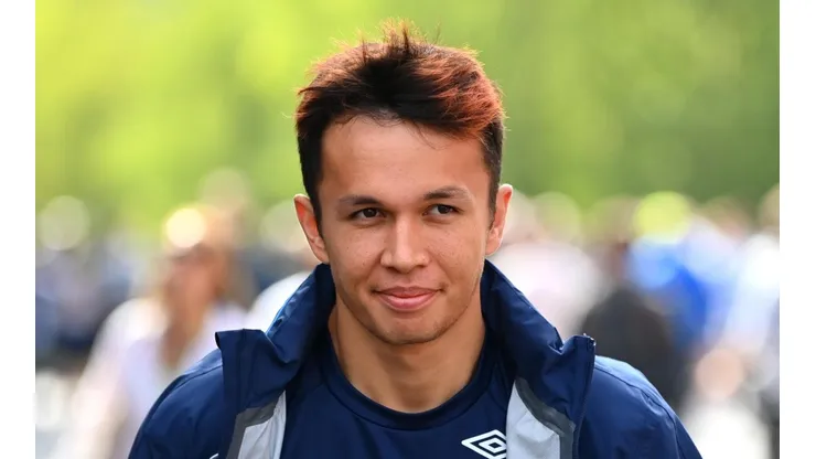 Alex Albon vuelve a la F1 luego de los dramas post operatorios de su apendicitis.