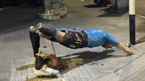La estatua de Luis Suárez fue destruida por hinchas de Peñarol