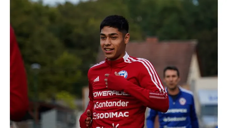 Darío Osorio terminó la gira por Europa sin minutos en la Roja adulta, pero sí tuvo acción en la Sub 20 de Chile.
