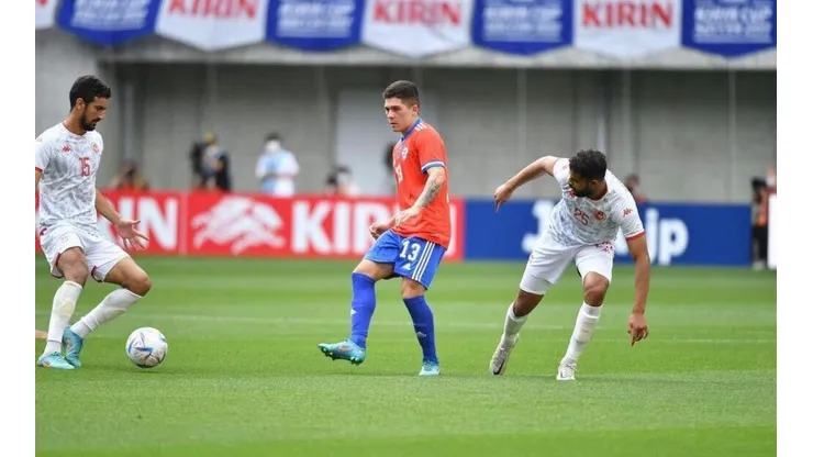 El volante chileno del CSKA Moscú destacó en los 20 minutos que jugó en el empate entre Chile y Qatar.
