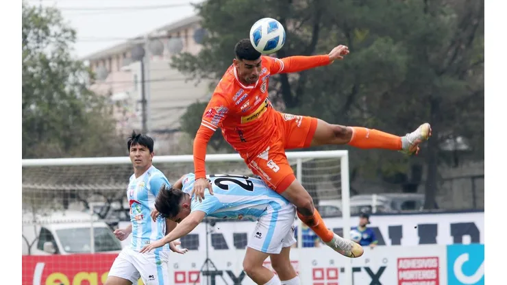 Cobreloa logró superar a Magallanes en la tabla de posiciones de Primera B.