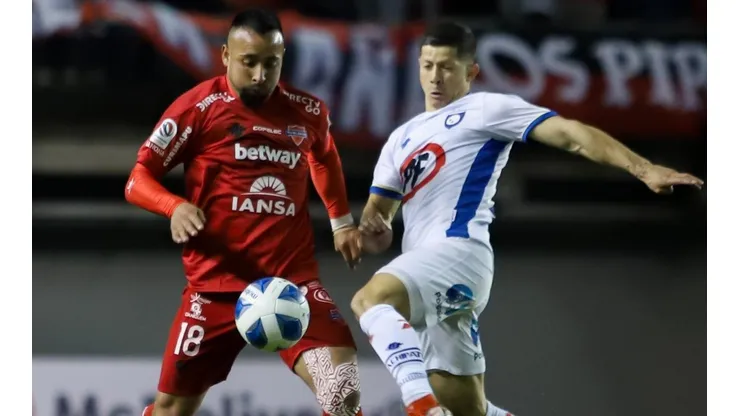 Huachipato pasó por penales ante Ñublense