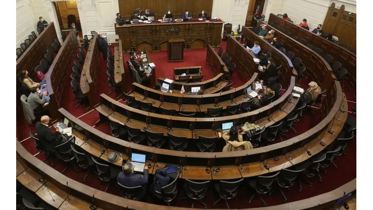 ¿Qué dice la última encuesta Cadem sobre un nuevo proceso constituyente?