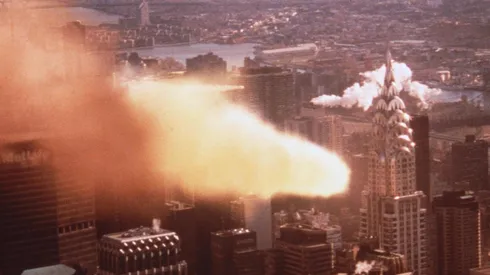 La película Armaggedon expone la lucha de la NASA por destruir un asteroide.